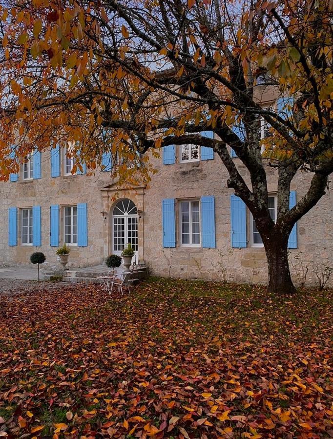 Un Petit Chateau Lauzun Bagian luar foto