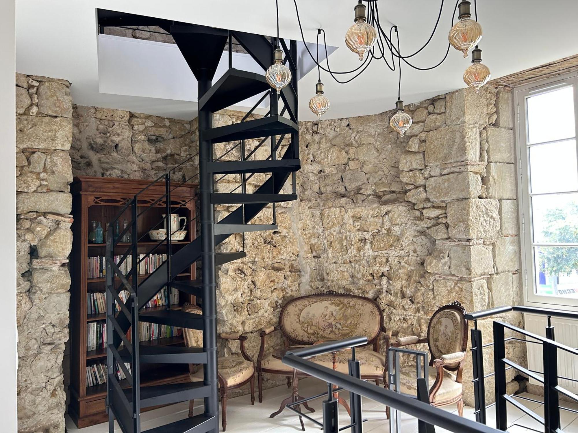 Un Petit Chateau Lauzun Bagian luar foto