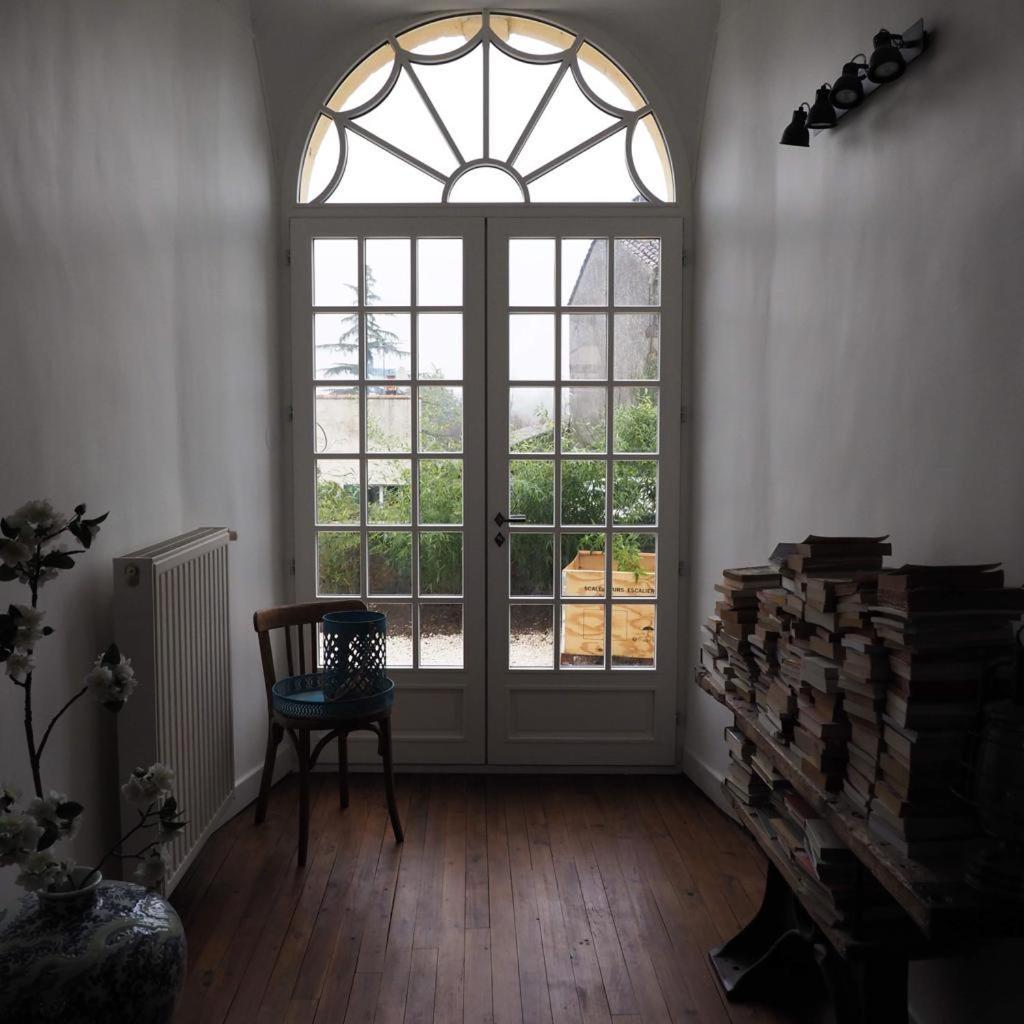 Un Petit Chateau Lauzun Bagian luar foto