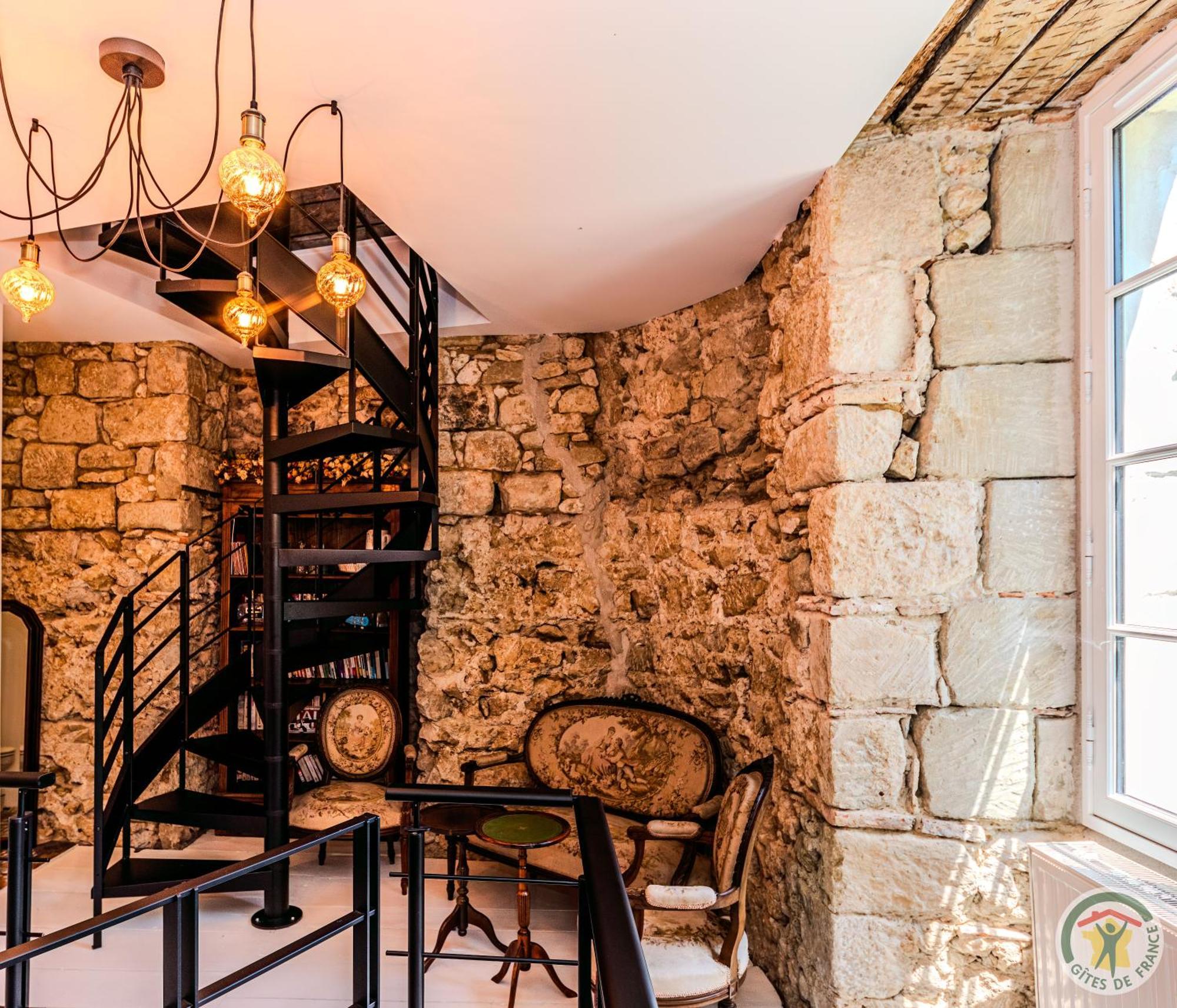 Un Petit Chateau Lauzun Bagian luar foto