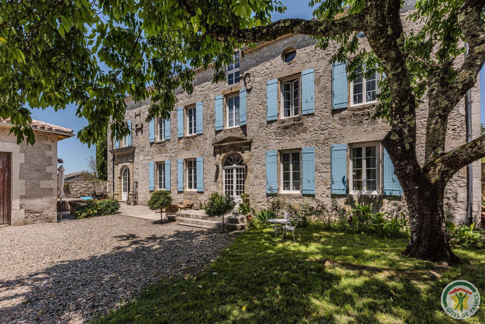 Un Petit Chateau Lauzun Bagian luar foto